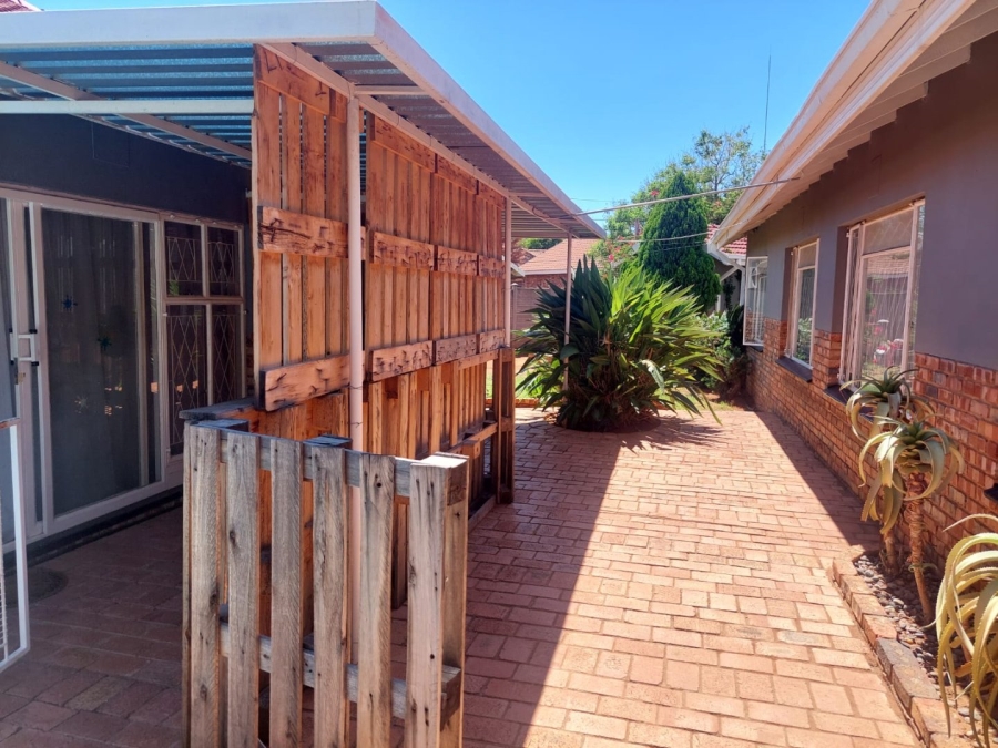 4 Bedroom Property for Sale in El Toro Park Northern Cape